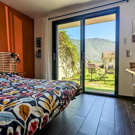 Apartment A La Campagne Au Bout Du D'annecy Doussard